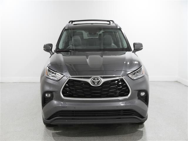 2022 Toyota Highlander Limited