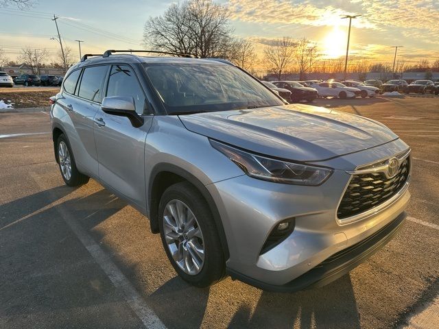 2022 Toyota Highlander Limited