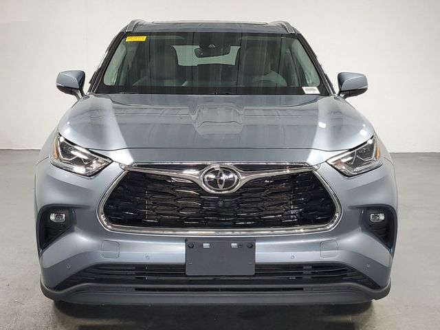 2022 Toyota Highlander Limited