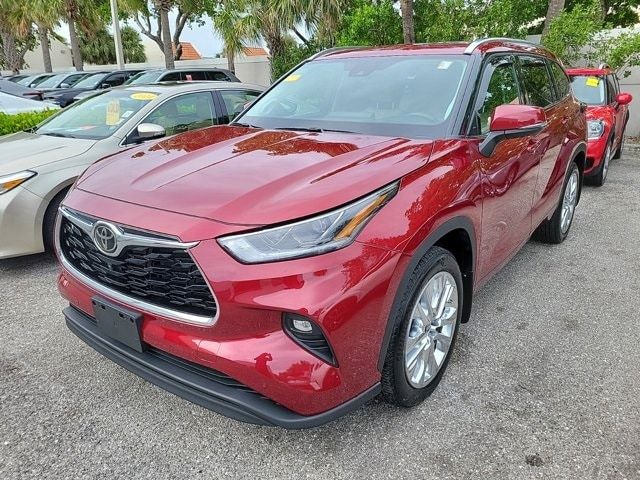 2022 Toyota Highlander Limited