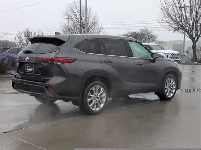 2022 Toyota Highlander Limited