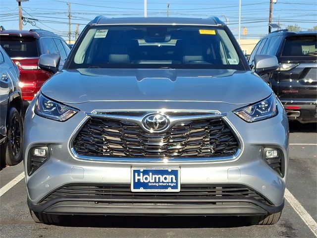 2022 Toyota Highlander Limited