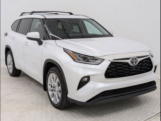 2022 Toyota Highlander Limited