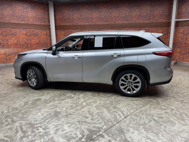 2022 Toyota Highlander Limited