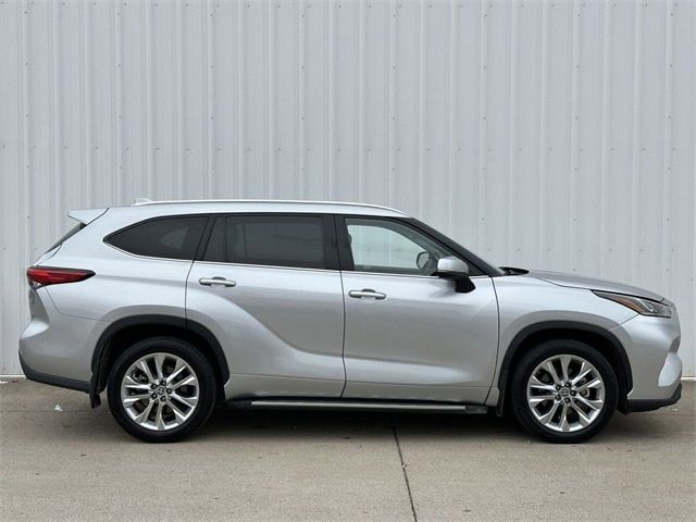 2022 Toyota Highlander Limited