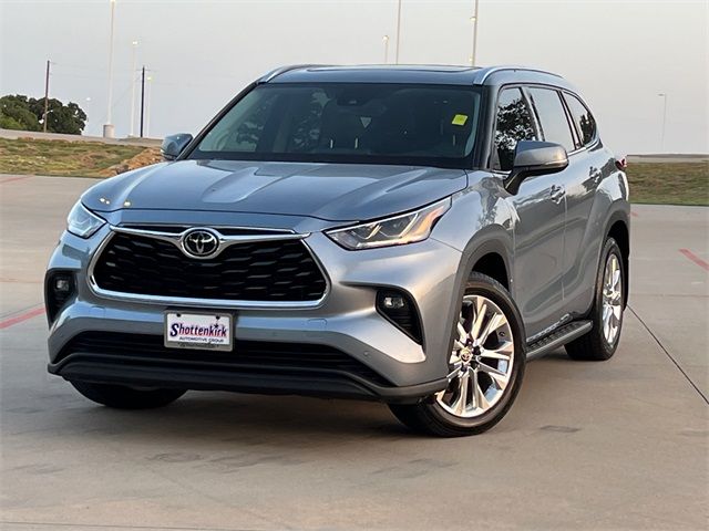 2022 Toyota Highlander Limited