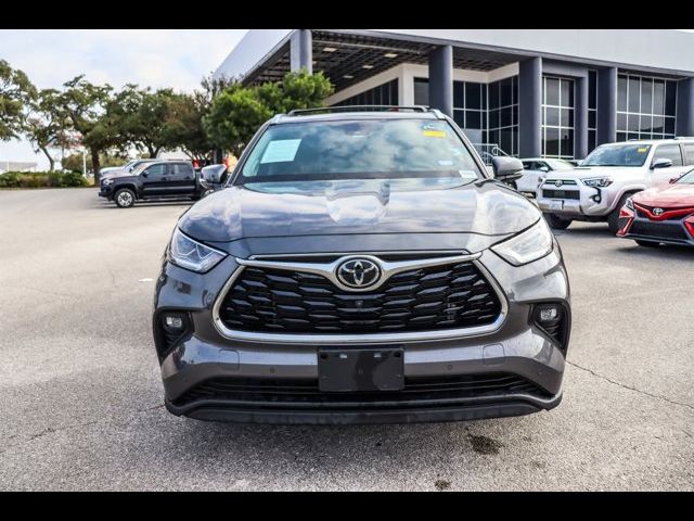 2022 Toyota Highlander Limited