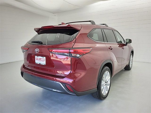 2022 Toyota Highlander Limited