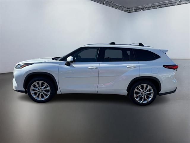 2022 Toyota Highlander Limited