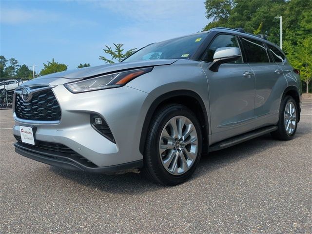 2022 Toyota Highlander Limited