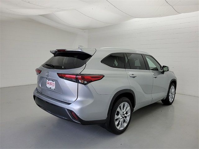 2022 Toyota Highlander Limited