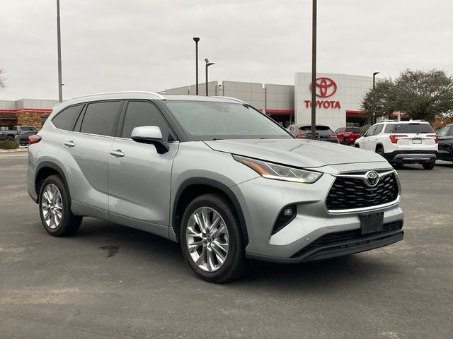 2022 Toyota Highlander Limited