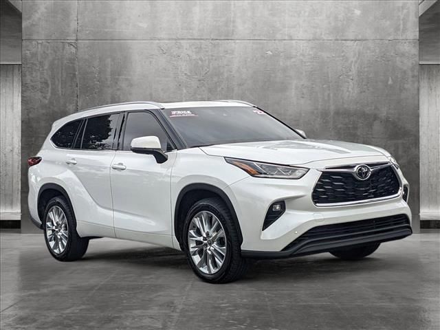 2022 Toyota Highlander Limited