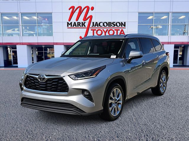 2022 Toyota Highlander Limited