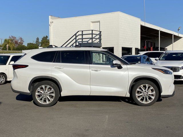 2022 Toyota Highlander Limited