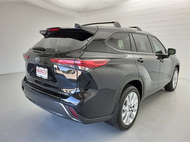 2022 Toyota Highlander Limited