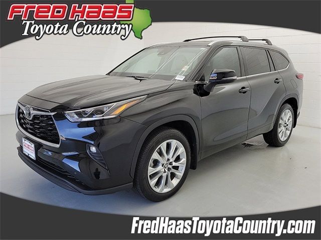 2022 Toyota Highlander Limited