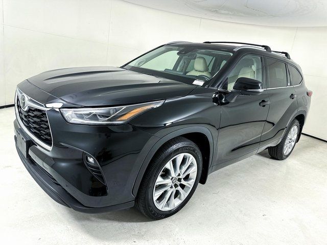 2022 Toyota Highlander Limited