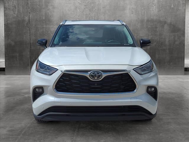 2022 Toyota Highlander Limited