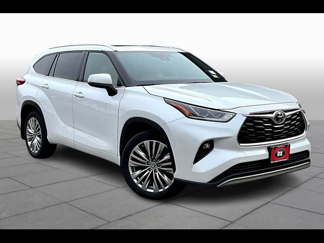 2022 Toyota Highlander Platinum