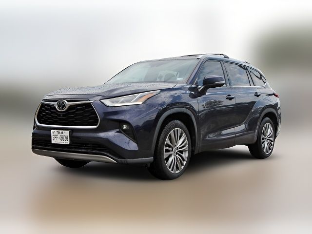 2022 Toyota Highlander Platinum