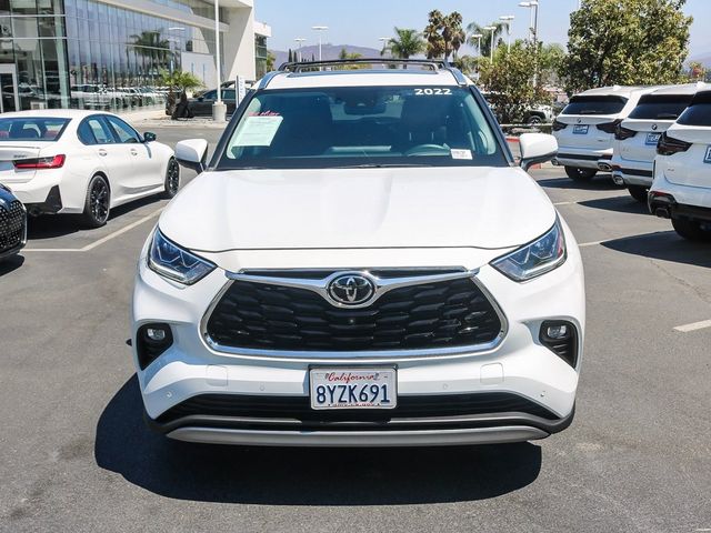 2022 Toyota Highlander Platinum