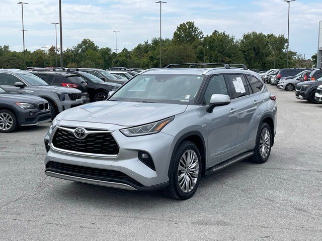 2022 Toyota Highlander Platinum