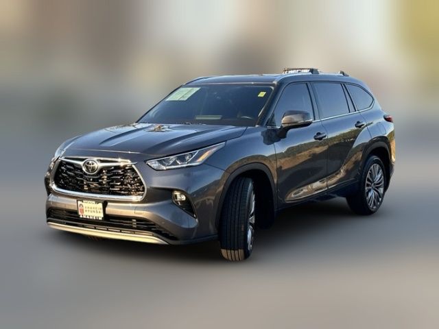 2022 Toyota Highlander Platinum