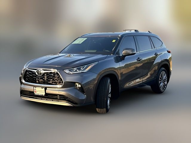 2022 Toyota Highlander Platinum