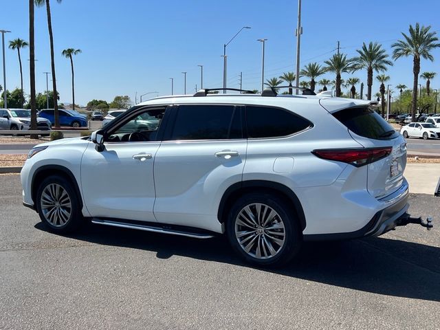 2022 Toyota Highlander Platinum