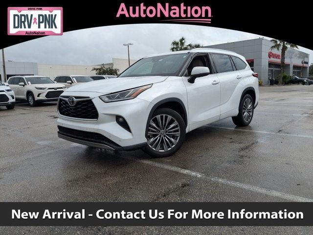 2022 Toyota Highlander Platinum