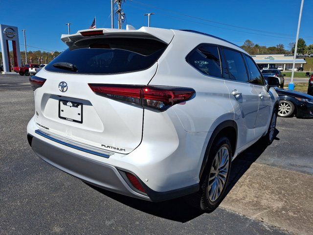 2022 Toyota Highlander Platinum