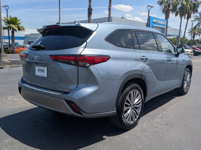 2022 Toyota Highlander Platinum