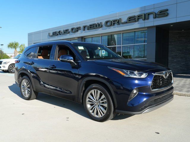 2022 Toyota Highlander Platinum