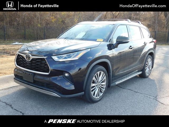 2022 Toyota Highlander Platinum