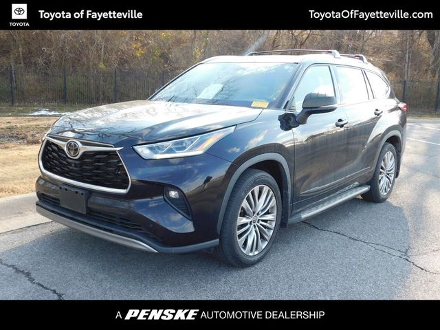 2022 Toyota Highlander Platinum