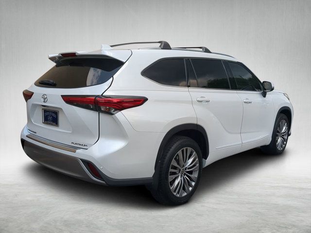 2022 Toyota Highlander Platinum