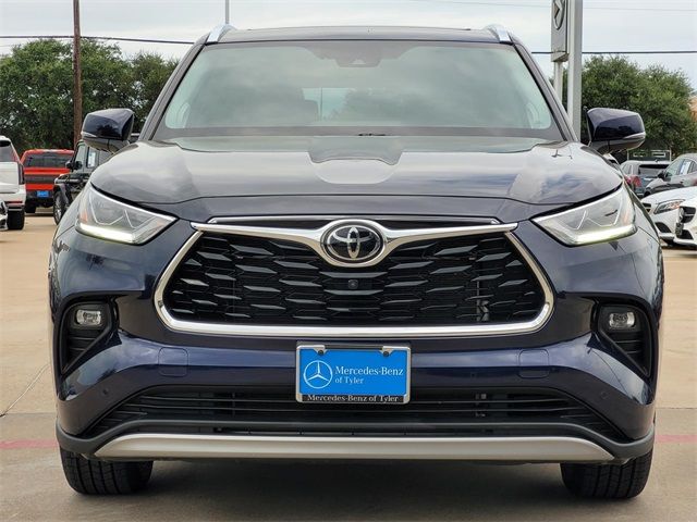 2022 Toyota Highlander Platinum