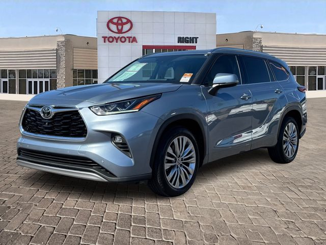 2022 Toyota Highlander Platinum