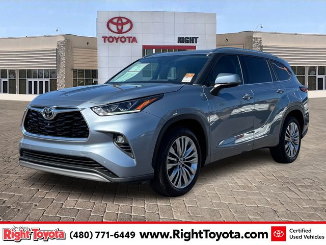 2022 Toyota Highlander Platinum