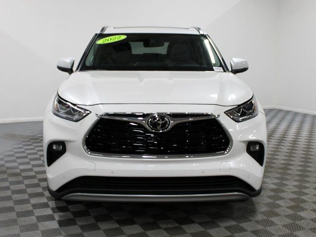2022 Toyota Highlander Platinum