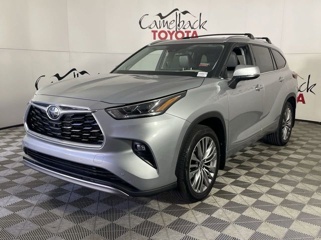 2022 Toyota Highlander Platinum