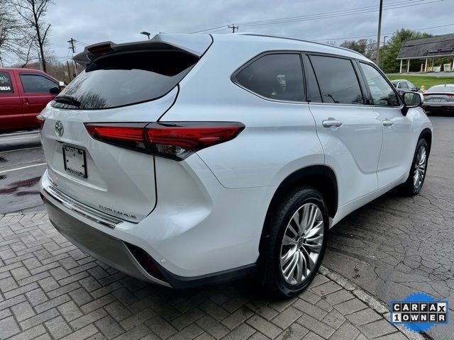 2022 Toyota Highlander Platinum