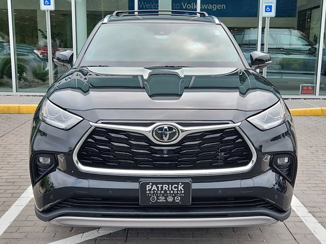 2022 Toyota Highlander Platinum