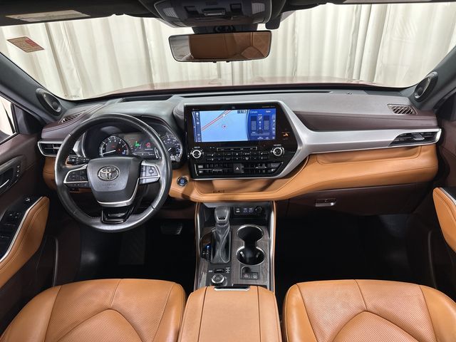 2022 Toyota Highlander Platinum