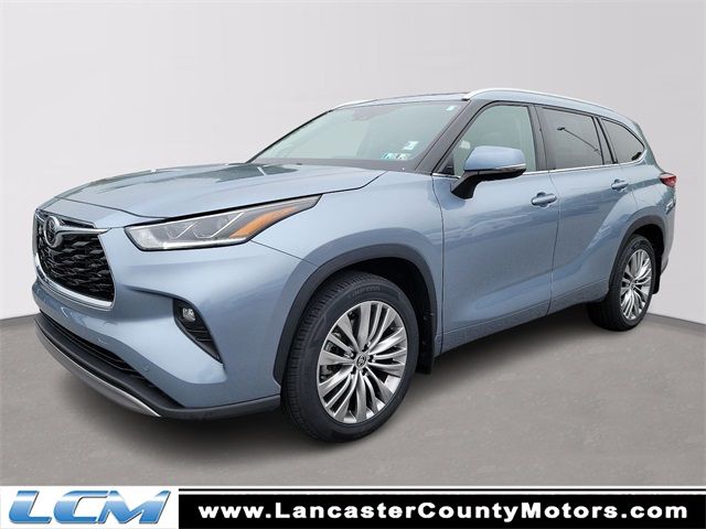 2022 Toyota Highlander Platinum