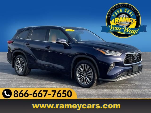 2022 Toyota Highlander Platinum