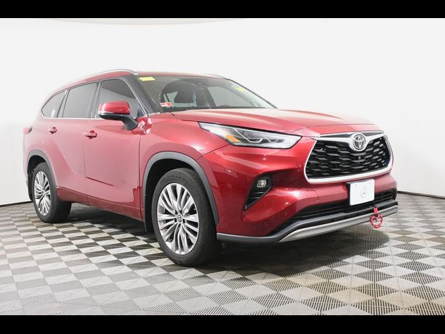 2022 Toyota Highlander Platinum