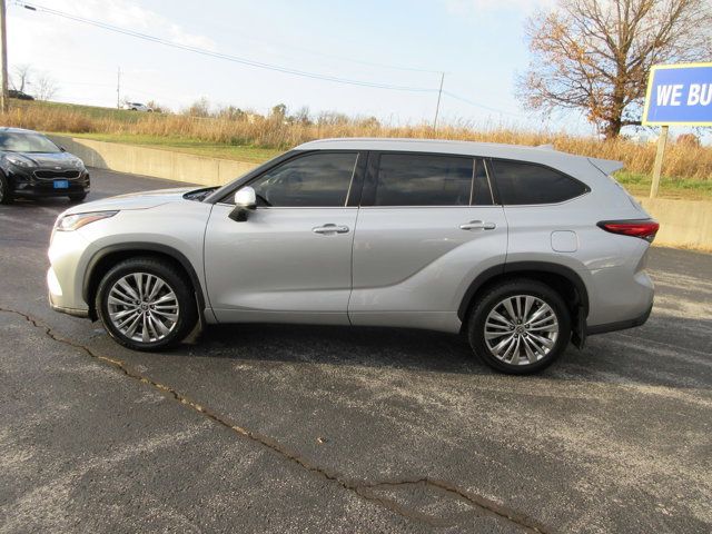 2022 Toyota Highlander Platinum