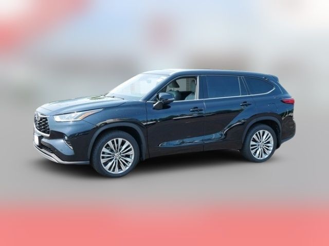 2022 Toyota Highlander Platinum